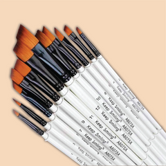 Keep Smiling Artist Brush Set | White Cut | 12 Pcs
